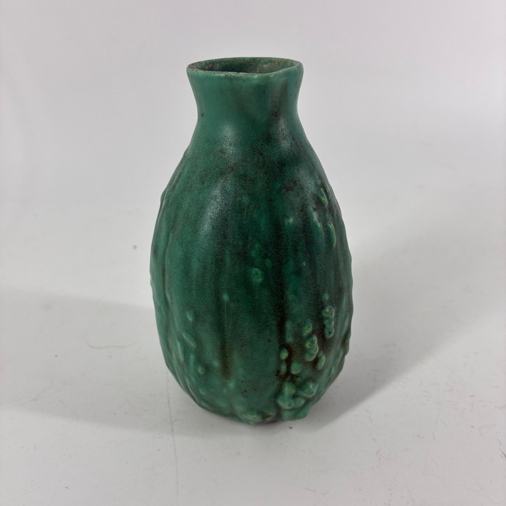 Vintage Camark Pottery Green Textured Gourd Bud Vase Cruet no stopper 4.5"